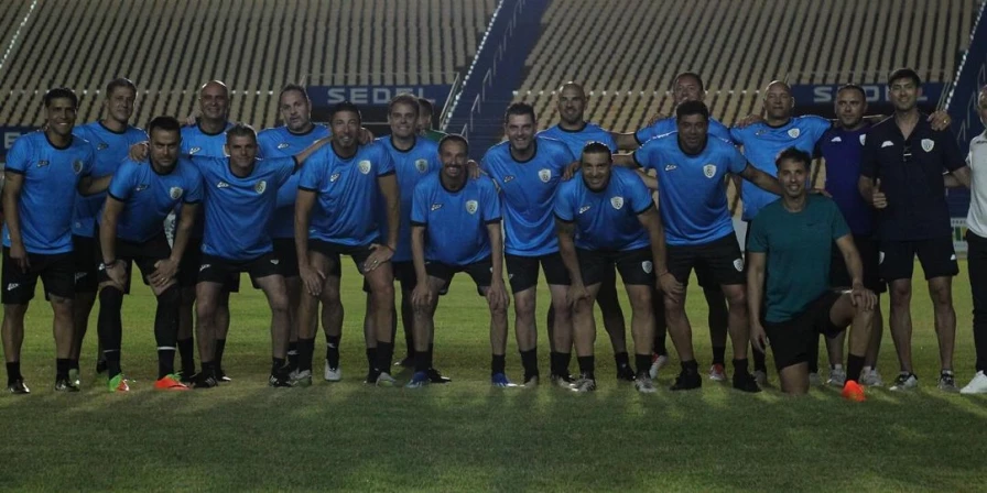 Seleção máster do Uruguai ficou em segundo lugar na Copa das Seleções Vozes da Amazônia.