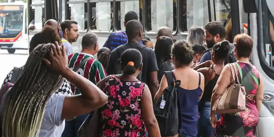 Segundo o Censo 2022, havia cerca de 72 milhões 522 mil 372 unidades domésticas no Brasil.