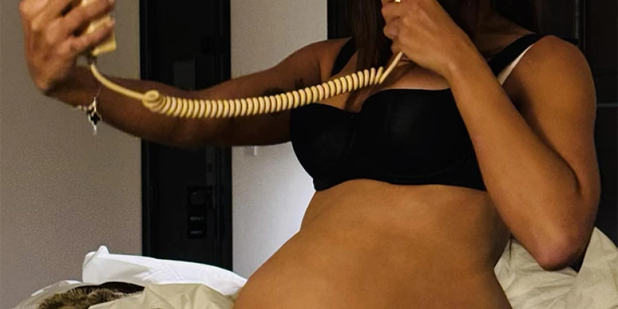 Anitta posta foto curiosa e fãs questionam.