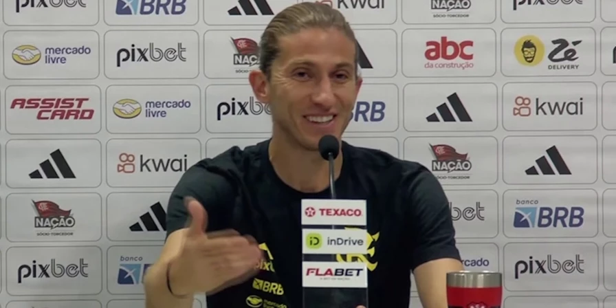 Filipe Luís, técnico do Flamengo.
