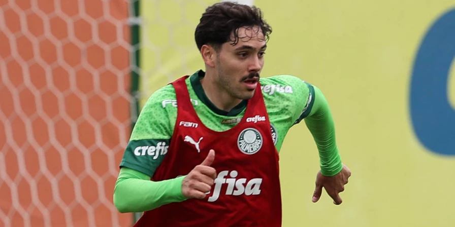 Mauricio, meia do Palmeiras.