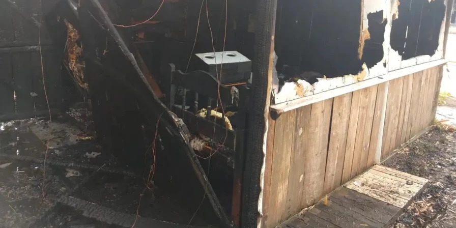 Daiane Dias ateou fogo na antiga casa de Francisco Wanderley Luiz, o Tiu França, em Santa Catarina.
