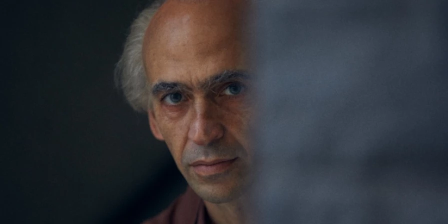 Julio Andrade na minssérie "Betinho: no fio da navalha"