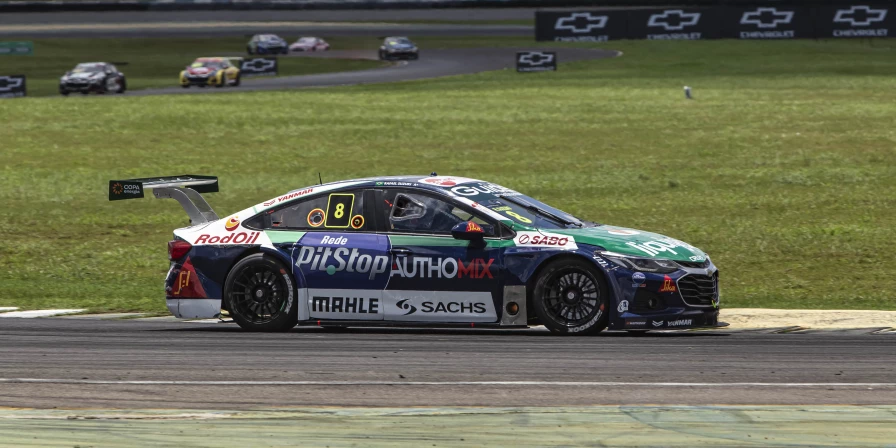 Com os resultados em Goiânia, Rafael Suzuki vai à final da Stock Car na briga pelo título.