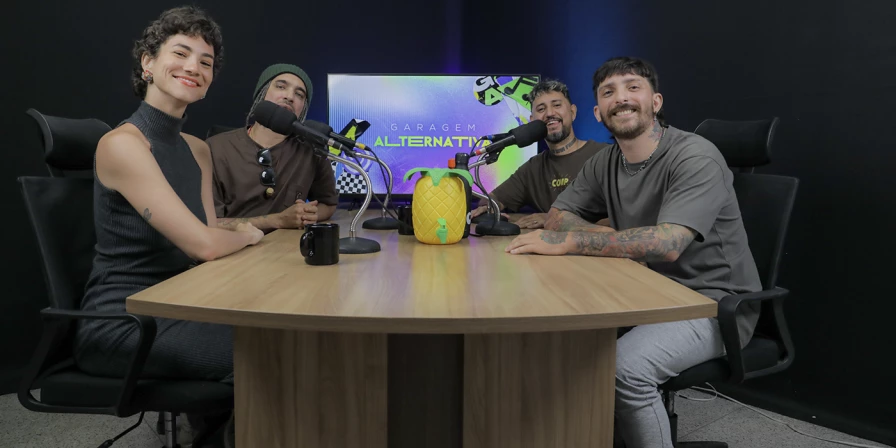O podcast é apresentado pelos jornalistas Andre Nadler e Eduardo Lindoso.