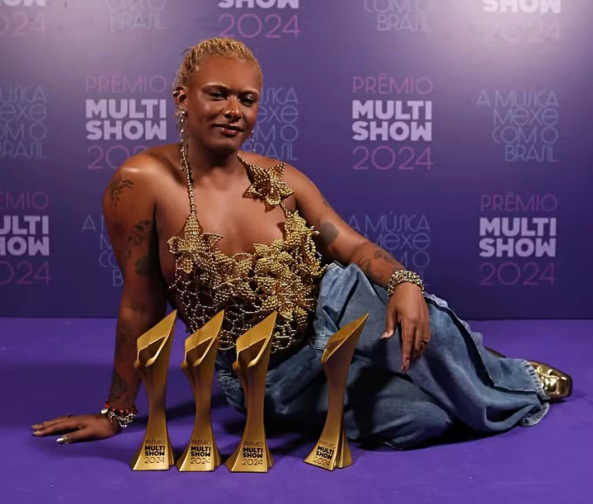 Liniker vence quatro categorias no Prêmio Multishow 2024. (Foto: Reprodução/TV Globo)