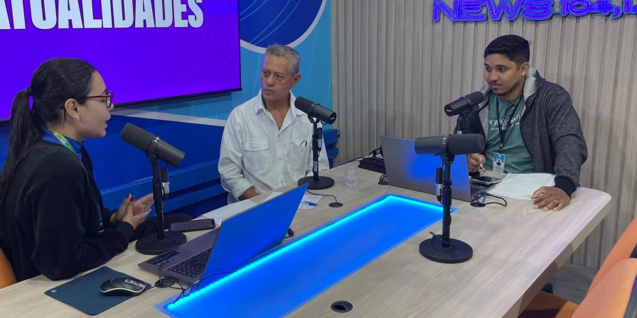 Carlos Eduardo durante o programa desta sexta-feira.
