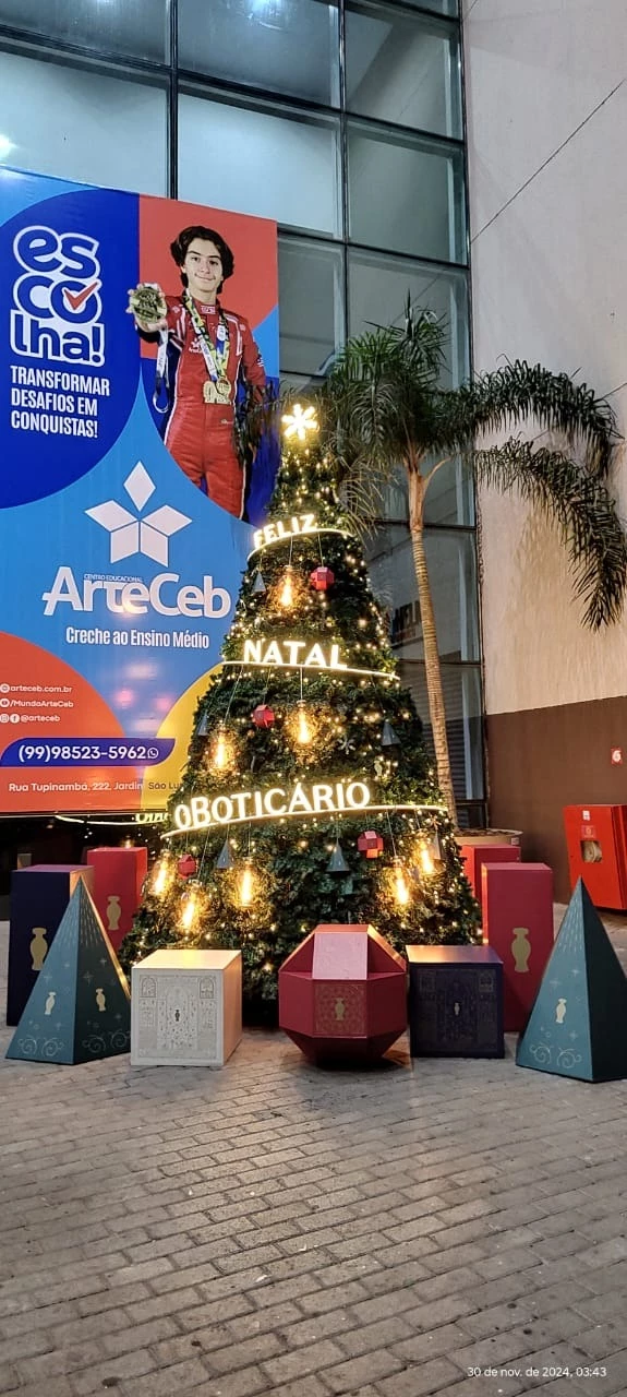 Árvore de Natal do Boticário no Imperial Shopping, em Imperatriz