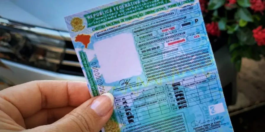 Entre as mudanças está a exigência de exame toxicológico para a renovação da habilitação de todas categorias de motoristas profissionais