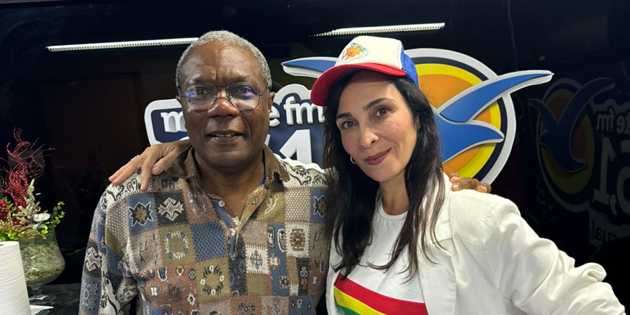 Luciana Simões fala do show de reggae no quadro Troca de Ideia, no Plugado, na Mirante FM (André Trovão)