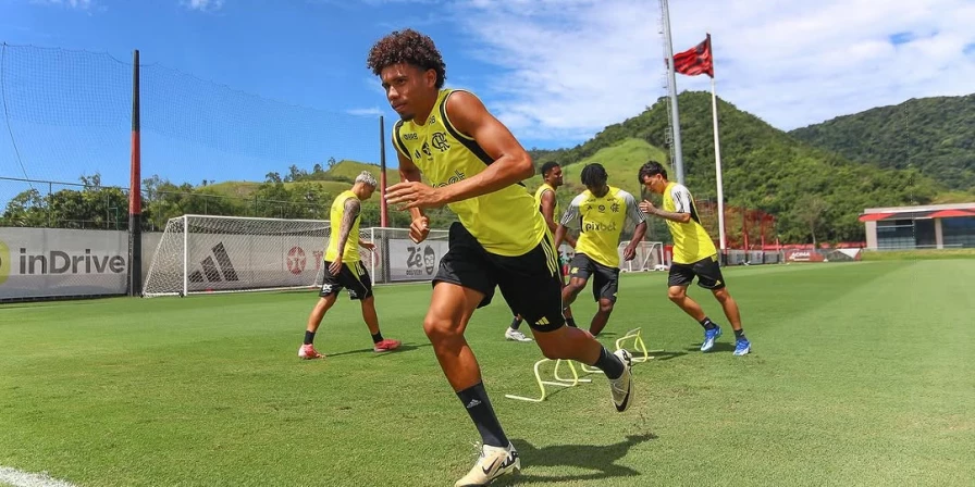 Time do Flamengo na capital será composto em sua maioria por atletas da base