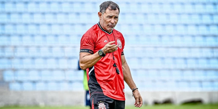 Júnior Amorim, técnico do Imperatriz.