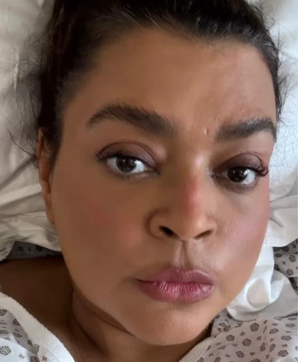 Preta Gil brinca que acordou maquiada e dá bom dia aos seguidores. Foto: Reprodução/Instagram