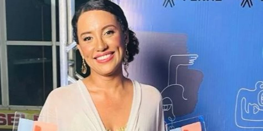 Raqquel arrebatou concurso de talentos