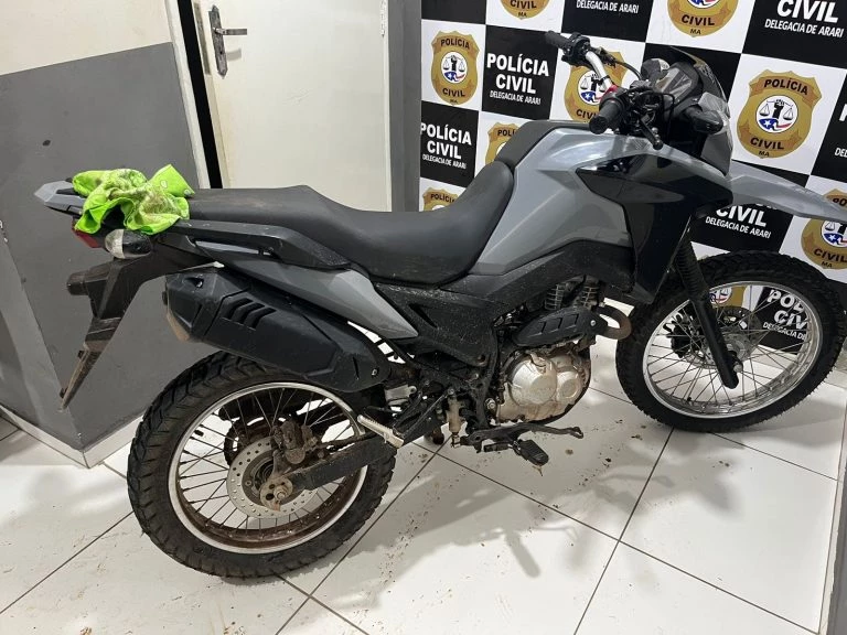 Motocicleta recuperada.