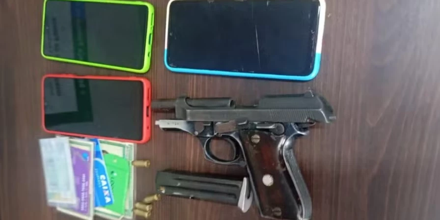 De acordo com o 2º DP, os presos devem responder pelo crime de associação criminosa armada.