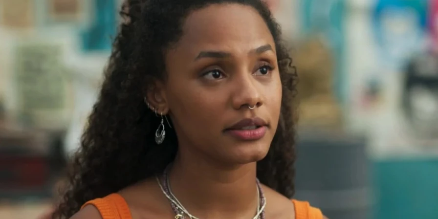 Roxelle se oferece para confortar Madalena.