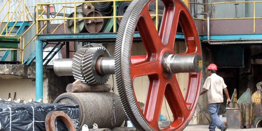 Confiança da indústria cai