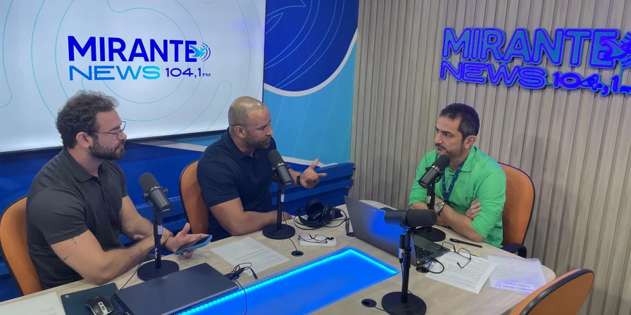 Denison Pereira da Silva e Luciano Carvalho Martins, convidados da edição desta segunda-feira (27) do Ponto Final