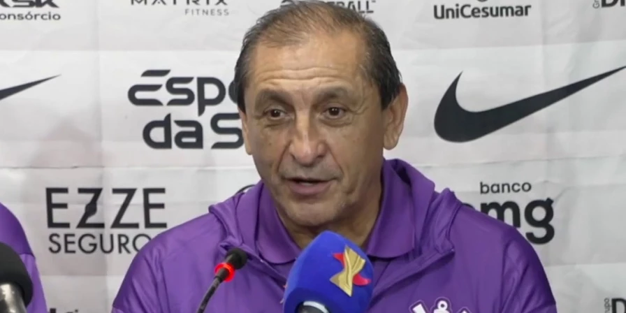 Ramón Díaz, técnico do Corinthians.