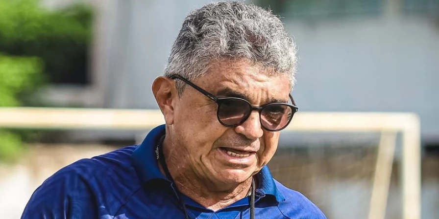 Flávio Araújo, técnico do Maranhão Atlético.
