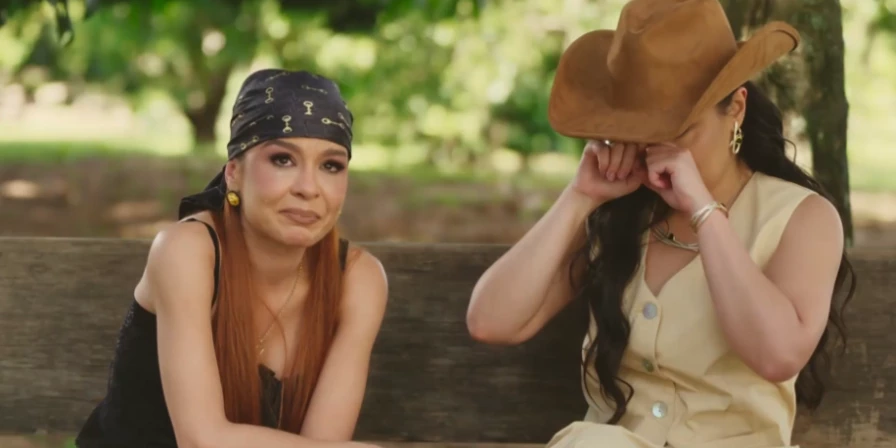 Maiara e Maraisa durante o programa "Viver Sertanejo", neste domingo (2).