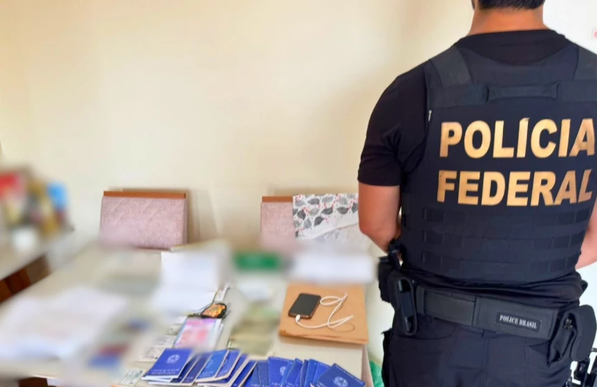 Foram cumpridos cinco mandados de busca e apreensão em São Luis e São José de Ribamar. Foto: Divulgação / Polícia Federal
