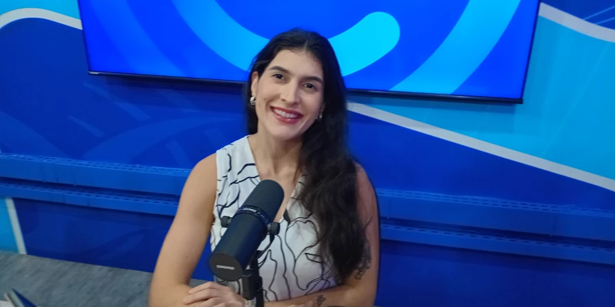 A psicóloga Eduarda Bogéa concede entrevista ao Abrindo o Verbo.