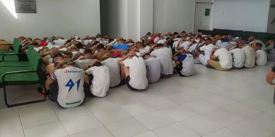 Apesar dos atritos, os dois rivais se enfrentam neste momento no local pela 5ª rodada do Estadual.