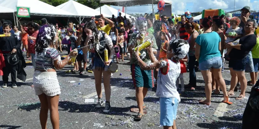Campanha “Pule, Brinque e Cuide – Unidos pela proteção de crianças e adolescentes” foi lançada pelo Ministério dos Direitos Humanos e Cidadania (MDHC).