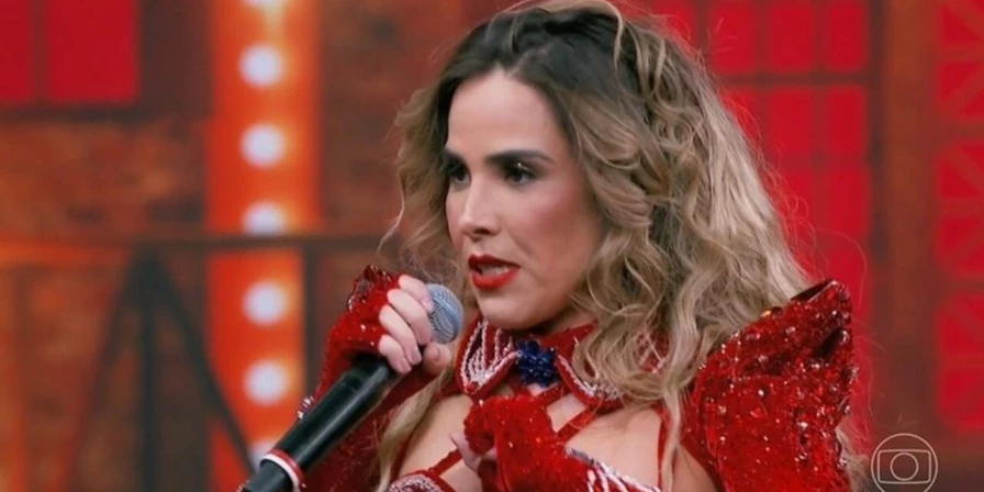 Agora, com a confirmação da cantora, o término torna-se oficial, marcando mais um capítulo na história de idas e vindas do casal.