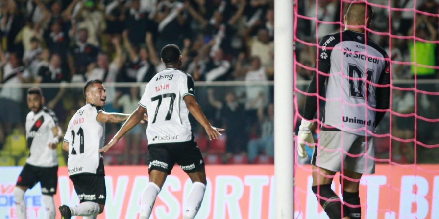 O Vasco derrotou o União Rondonópolis em Cariacica.