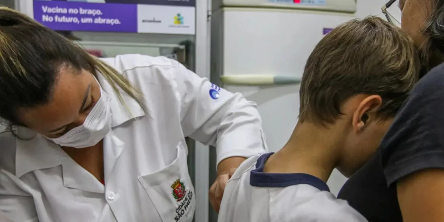 O HPV é o vírus responsável por quase 100% dos casos de câncer do colo do útero, o terceiro tipo de câncer mais incidente entre as mulheres brasileiras.