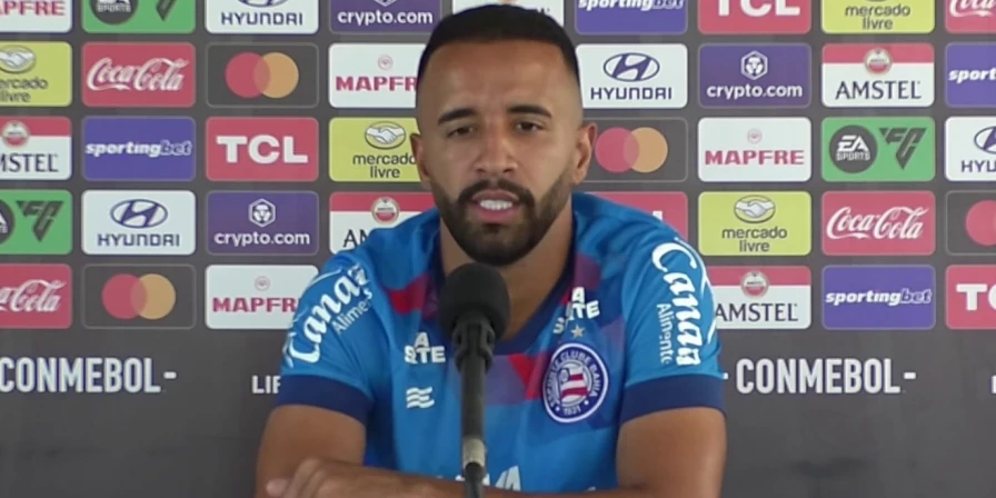 Caio Alexandre, volante do Bahia.