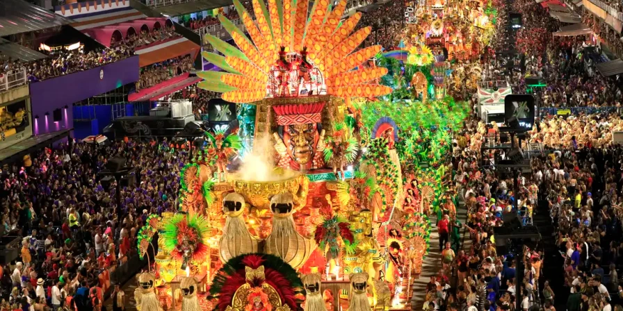 Grande Rio quer ganhar público do Sambódromo com encantarias do Pará.