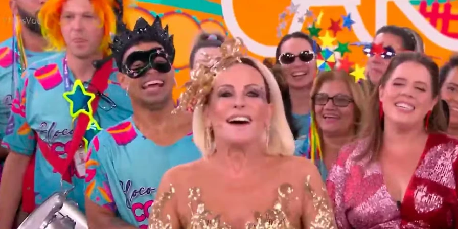 Ana Maria Braga em clima de Carnaval no Mais Você.