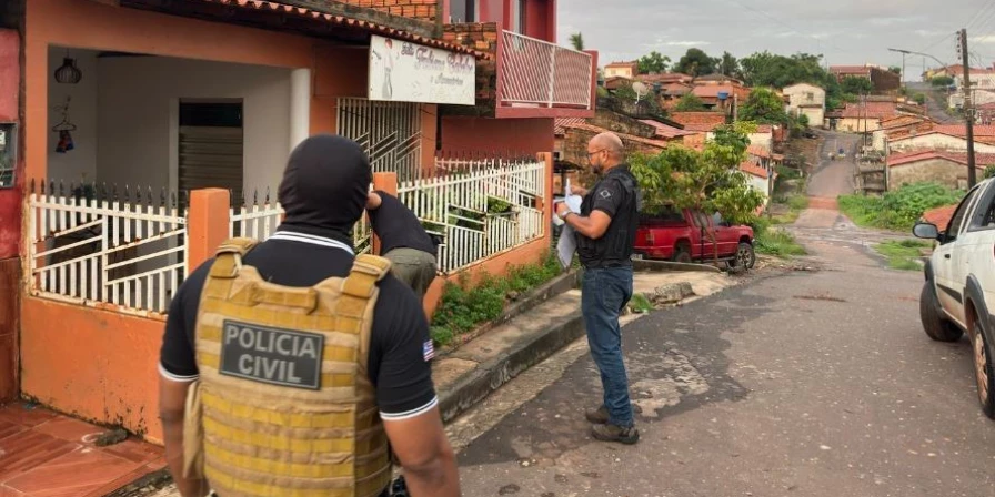 Ação da Operação Pharos de combate à exploração sexual infantil na internet.