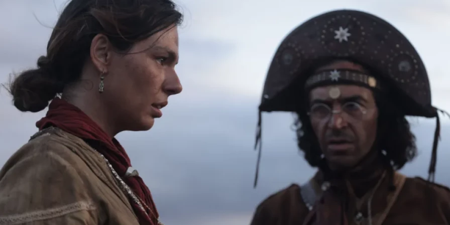 Isis Valverde e Júlio Andrade estrelam série.
