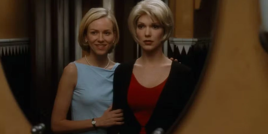Naomi Watts e Laura Harring estrelam em "Cidade dos Sonhos", de David Lynch.