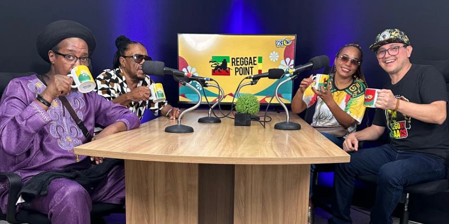 O DJ Waldiney recebeu, na sala de podcast do Imirante.com, a lenda do reggae Norris Cole, sua esposa Lady Conceição e Black Steel, membro original do The Aces e Twinkle Brothers.