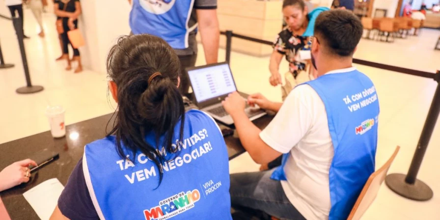 Os consumidores poderão renegociar suas dívidas com diversas empresas.