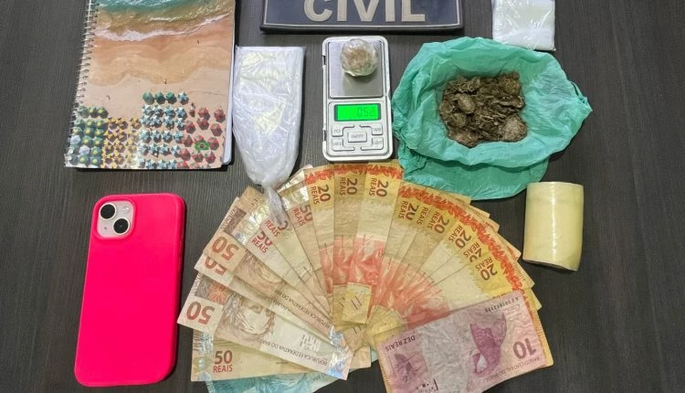 Segundo as investigações, a jovem não apenas comercializava entorpecentes, mas também exercia um papel de liderança, recrutando e gerenciando outros traficantes que atuavam sob seu comando.