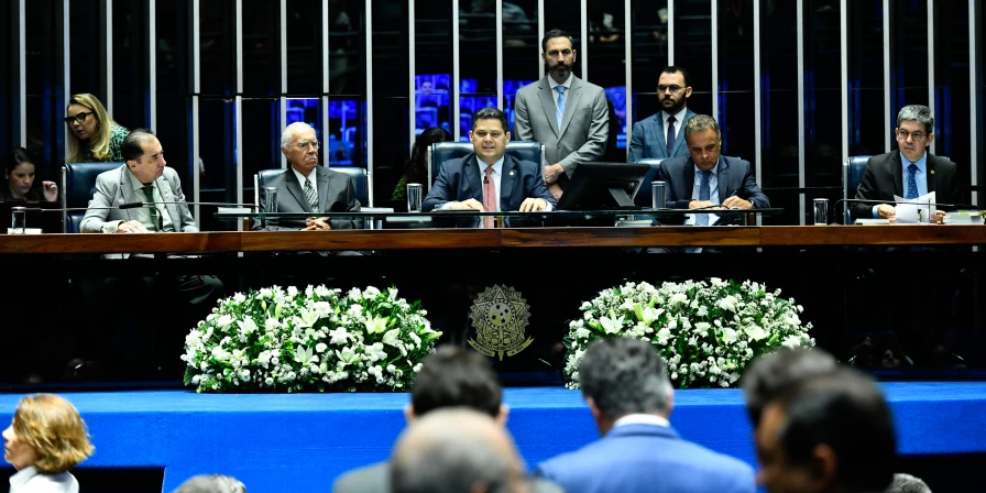 Plenário do Senado Federal durante sessão especial para homenagear o ex-presidente da República José Sarney pelos 40 anos da redemocratização do Brasil.