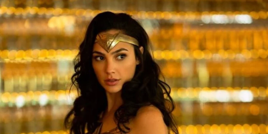 Gal Gadot estrela em "Mulher Maravilha".
