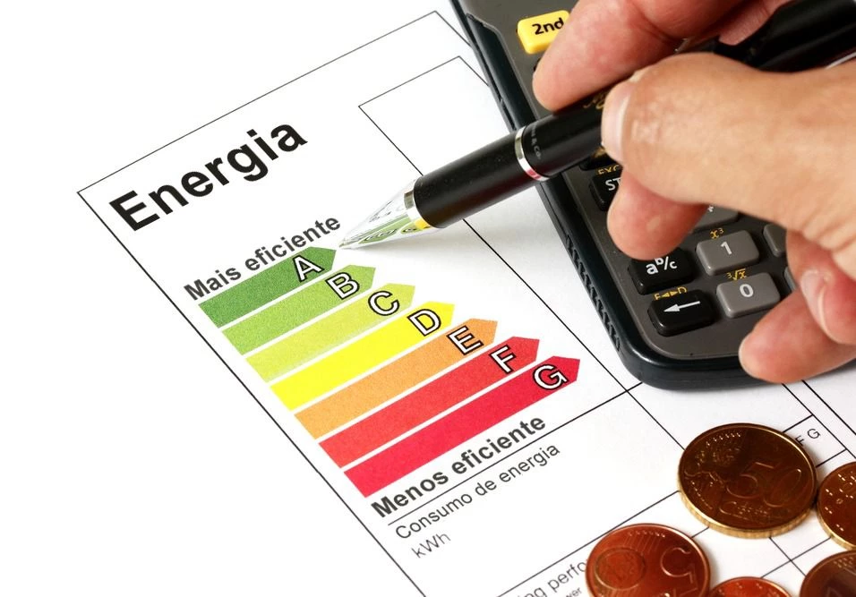 A bandeira tarifária é um sistema que indica os custos de geração de energia elétrica.