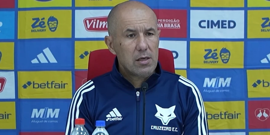 Leonardo Jardim, técnico do Cruzeiro.