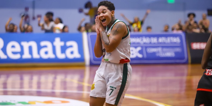 Lays, armadora do Sampaio Basquete.