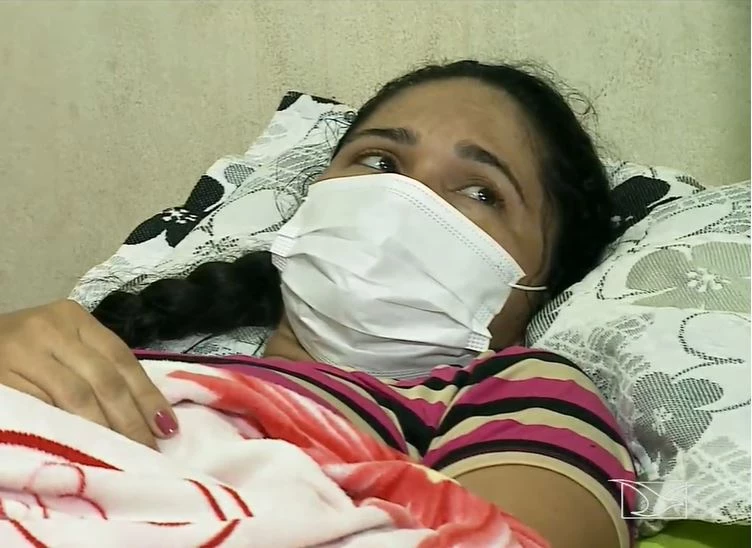 Mãe de crianças que morreram também ingeriu ovo de páscoa envenenado e ficou em estado grave. (Foto: reprodução / TV Mirante)
