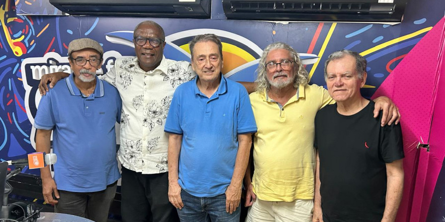 Joãozinho Ribeiro, Chico Saldanha, Sérgio Habibe e Josias Sobrinho no Plugado, na Mirante FM (Divulgação)