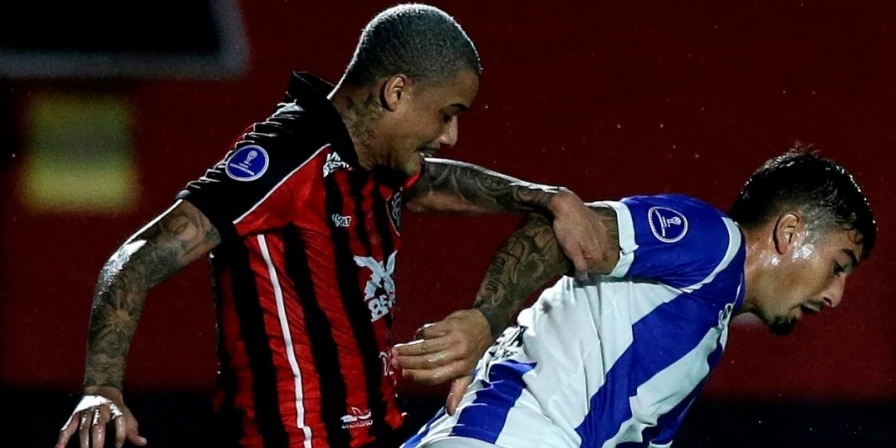 O Vitória foi derrotado pelo Cerro Largo no Barradão.